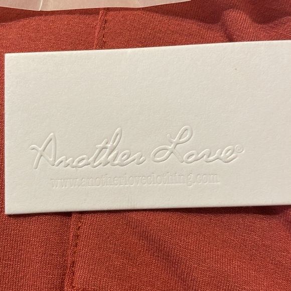 Another Love casual Women’s top Size Small short sleeve tee has front pocket NWT - Picture 8 of 15